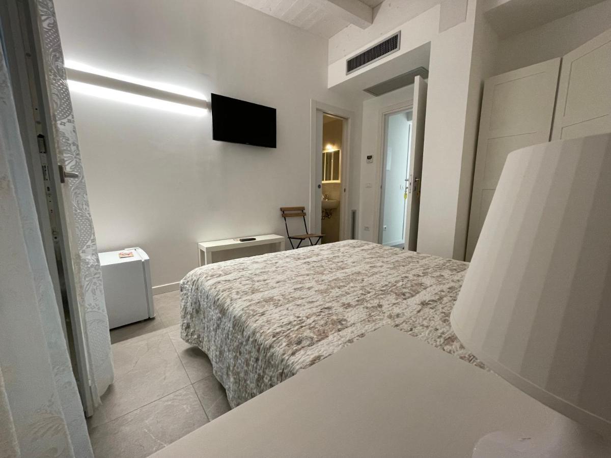 Azzurramare Bed & Breakfast กรอตตัมมาเร ภายนอก รูปภาพ