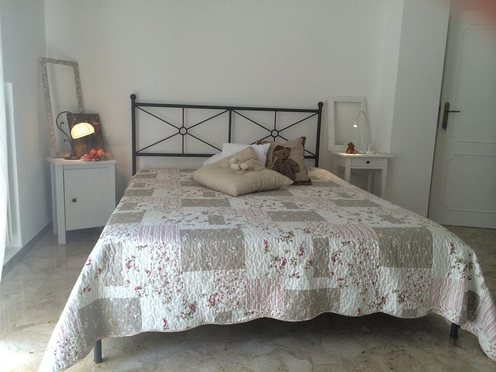 Azzurramare Bed & Breakfast กรอตตัมมาเร ห้อง รูปภาพ